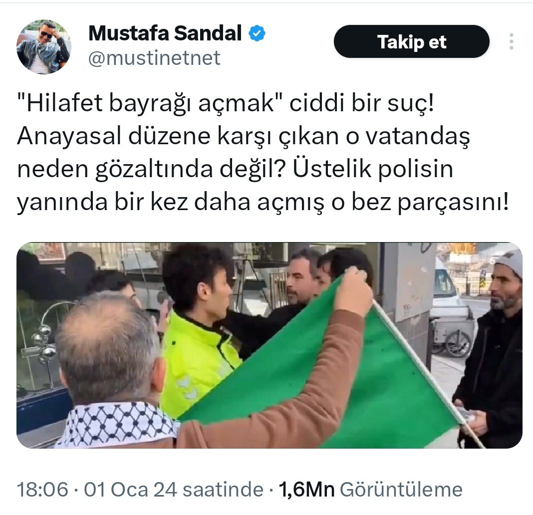 mk_mahmutkar's tweet photo. Hepsi birleşmiş, Gazze ve Filistin için meydanlara inen Müslümanlara, Kelime-i Tevhid bayrağı ve Hilafet'e saldırıyorlar. 
Kemalistlerin, faşistlerin, darbecilerin ve sözde sanatçıların ortak yanı İslam düşmanlığı olmuş. https://t.co/Hc8e77ntWR