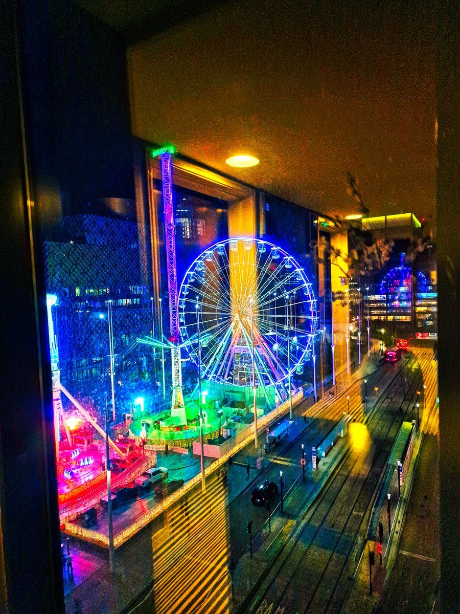 #great #windowview #BirminghamUK #citycentre #HyattRegency #hotel #view #wheel #travelphotography #travelpicture #everydayapic #photooftheday #photoedit #favouriteview