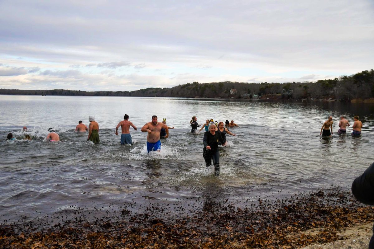 CapeSpace (@capespace) on Twitter photo It's a new year and that means — time for a polar plunge!
We stopped by <a href="/Naukabout/">Naukabout Brewery & Taproom</a> where lots of brave souls took a dip for a great cause — the Mashpee Kiwanis! Kudos to all involved for using the plunge (and the first day of the year) to give back to our community! It's a new year and that means — time for a polar plunge!
We stopped by <a href="/Naukabout/">Naukabout Brewery & Taproom</a> where lots of brave souls took a dip for a great cause — the Mashpee Kiwanis! Kudos to all involved for using the plunge (and the first day of the year) to give back to our community!