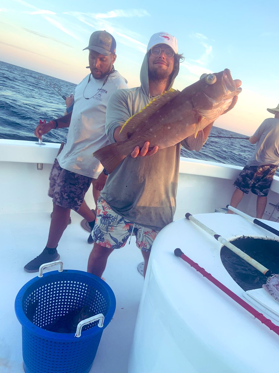 fishgulfshores's tweet photo. Happy new year to all.  I’m glad 2023 is behind me.  I’m ready for 2024
#pennfishing #andemonofilament #uafish #HappyNewYear2024 #furuno https://t.co/epAndq7tx6