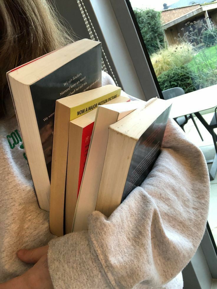 anahimour's tweet photo. livros lidos em 2024 - a thread https://t.co/nFfF794h4T