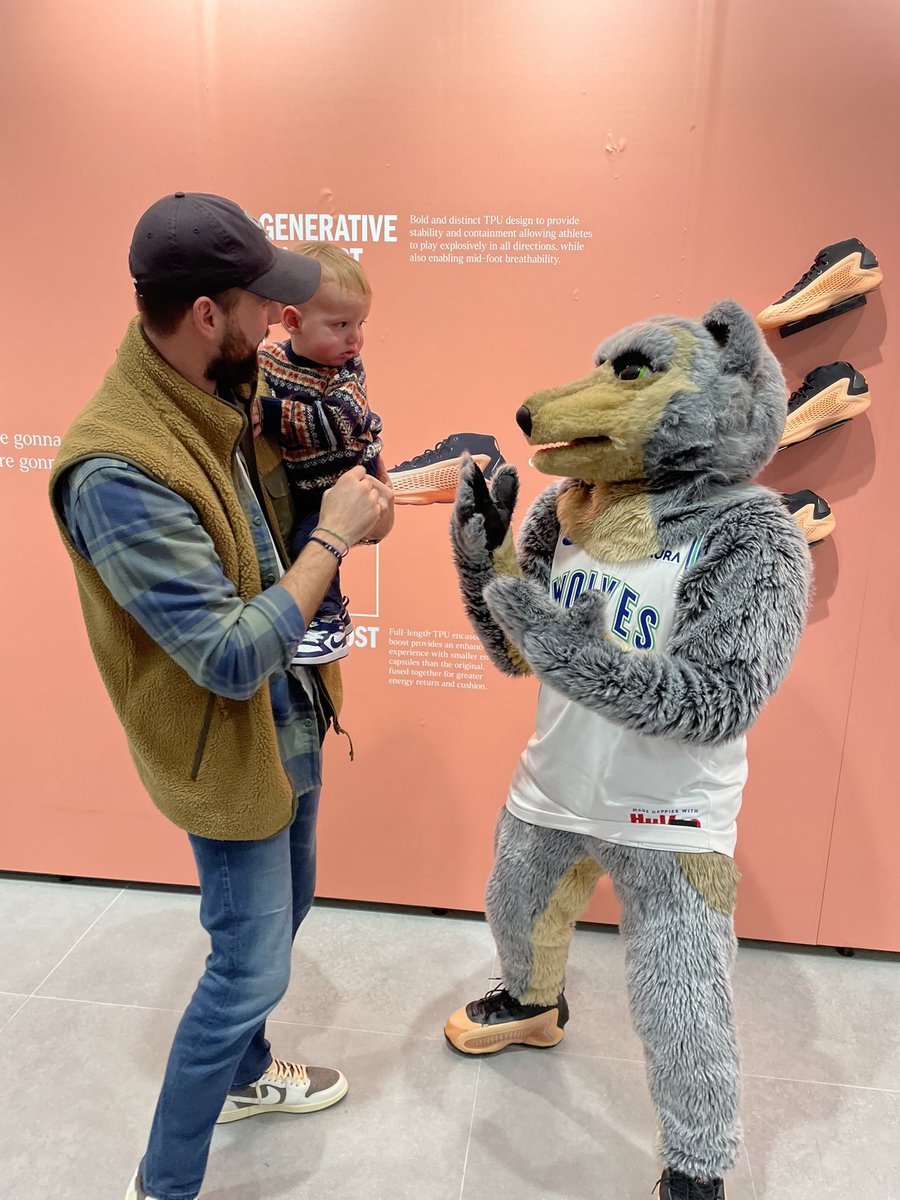 dannycormier's tweet photo. @DDowg_ Had to get the kid a pair of AE1’s https://t.co/d9hkyPe5lX