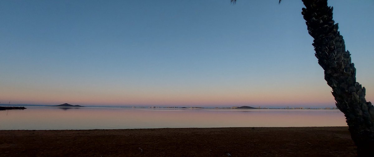 Bebaker3's tweet photo. Primera Calma de #enero.
Islas Menores, @sosmarmenorofi
@ElTiempo_tve @ElTiempoes @tiempobrasero #breathe #staycalm #maradentro #bebaker #cartagena #marmenor #sunsetphotography https://t.co/6cb6DXlcgn