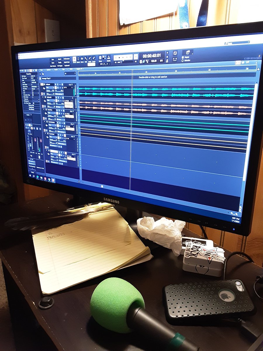 JasonEv68251785's tweet photo. In the studio https://t.co/PPW1YioDHZ