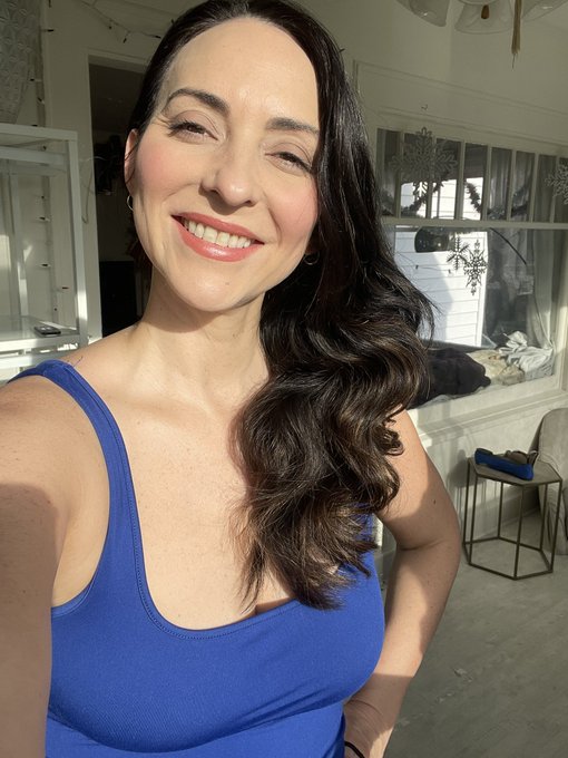 Happy New Year my lovelies! Hoping the brightness you shine this year blinds me just like the light coming
