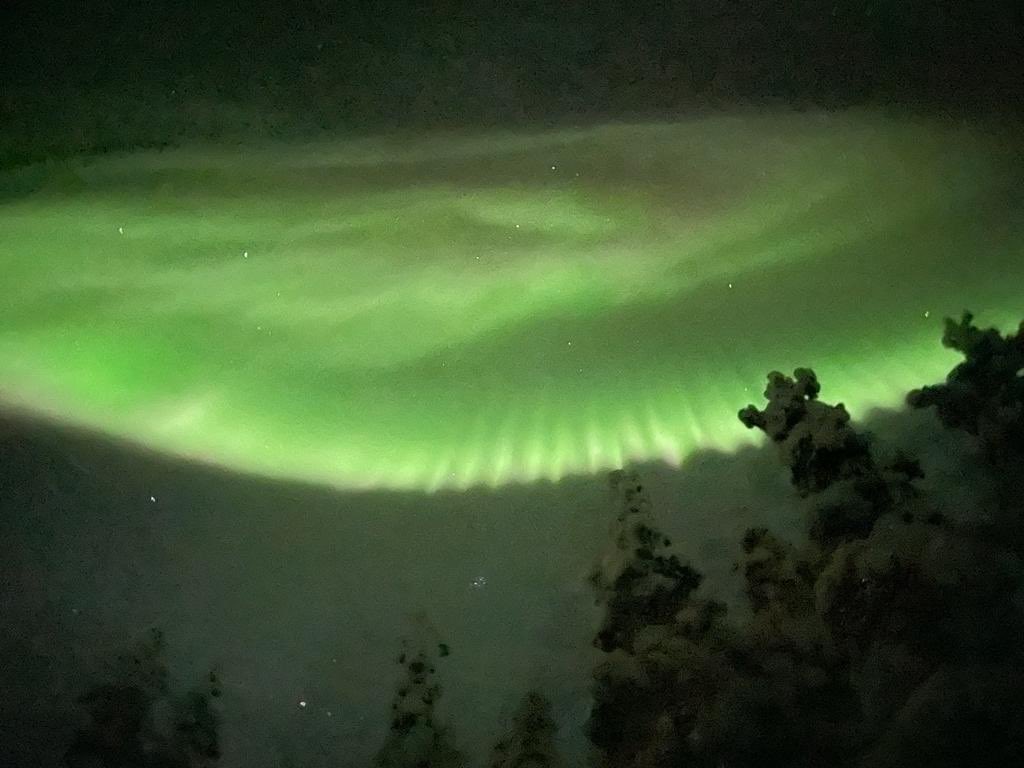 Pink landscape on the ski trail and dancing waves in the evening <a href="/LeviSkiResort/">LeviSkiResort</a>