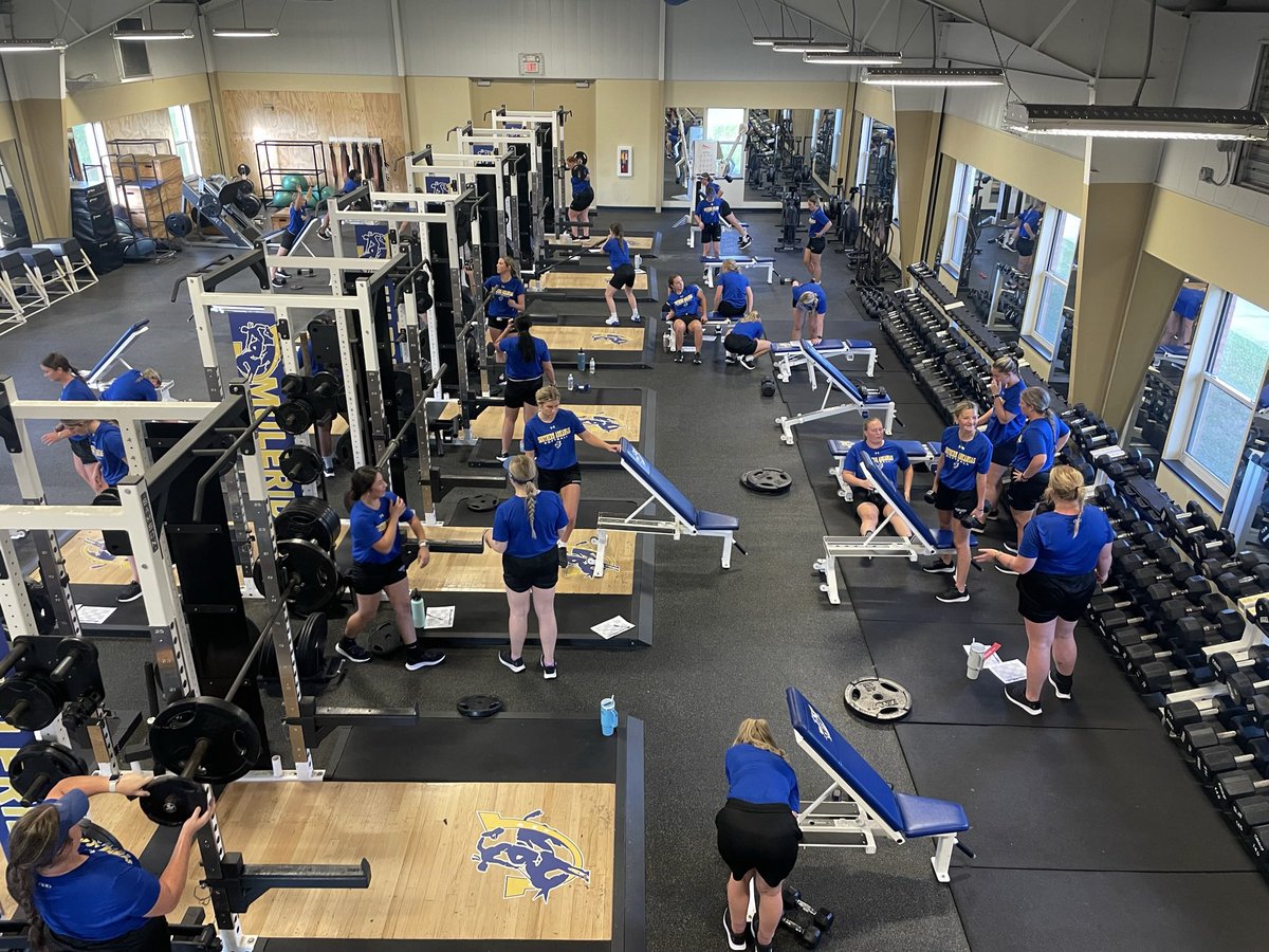 Happy New Year!🎆 

We are exactly one month away from opening day! We can’t wait to start the new year with this group!💙💛

#team26 #GoMuleriders #LetsRide