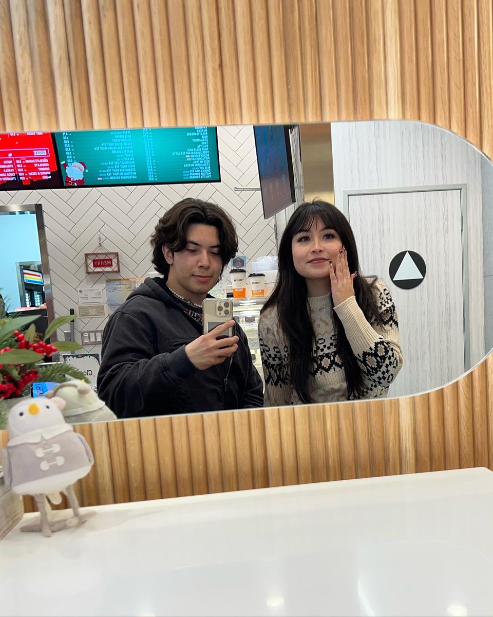 j🧛🏻 tweet media