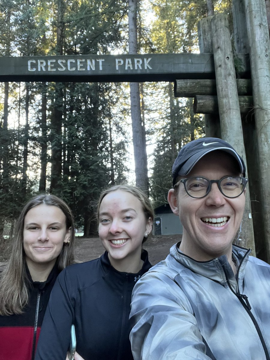 bdsumner's tweet photo. Fantastic morning for the first run of 2024. Really enjoyed the @pen_run Resolution Run 8k in Crescent Park, South Surrey

 #running #run #resolutionrun2024 #resolutionrun https://t.co/JmaVPTNLDK
