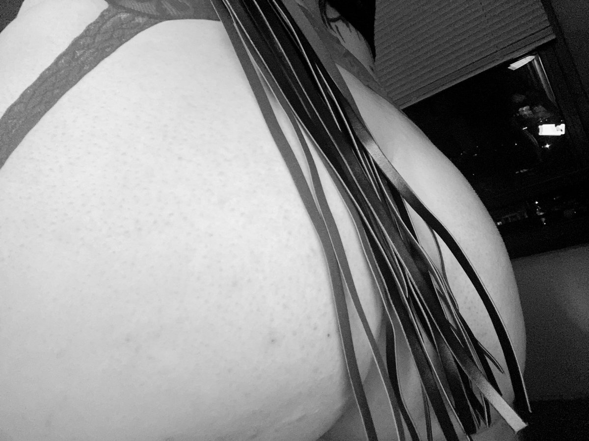 BunSnow18741's tweet photo. #b00bs #b00ty #only #fans #onlyfans #onlyfansgirl #hot #model #hotmodel https://t.co/YuQmyhJBVS