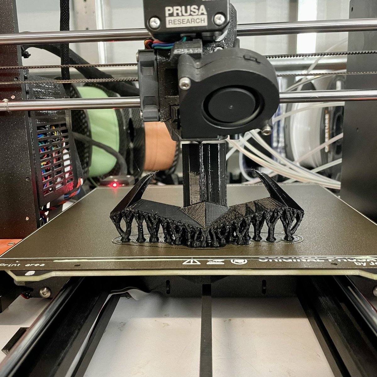Anorok's tweet photo. First print for 2024. Anyone interested in destroying some evil today? 

#StormlightArchive #Nightblood https://t.co/fwDKxGNbfl
