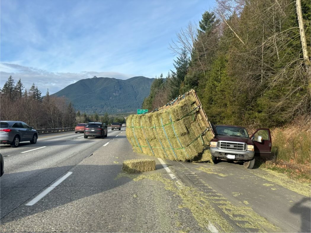 wspd2pio's tweet image. #HappeningNow WB I-90 MP 36. A car cut off this truck and trailer causing it to slam on brakes and roll. No injuries. Lane 1 will be blocked until tow truck clears this up. #UseCaution through the area.