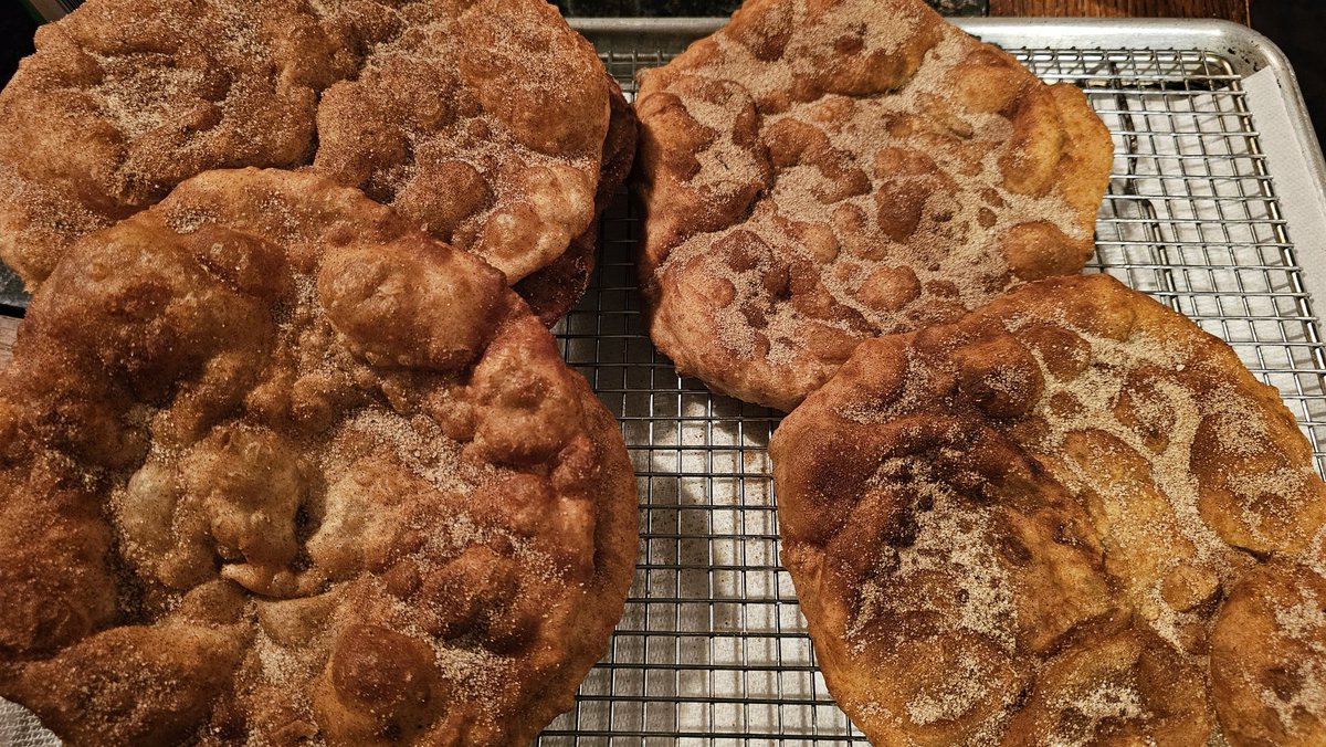 thatgirltexas's tweet photo. Making some buñuelos with my aunt and cousin. IYKYK

Y'all have a great afternoon. ✌🏻♥️

#growinguphispanic https://t.co/WUo7TQPijV