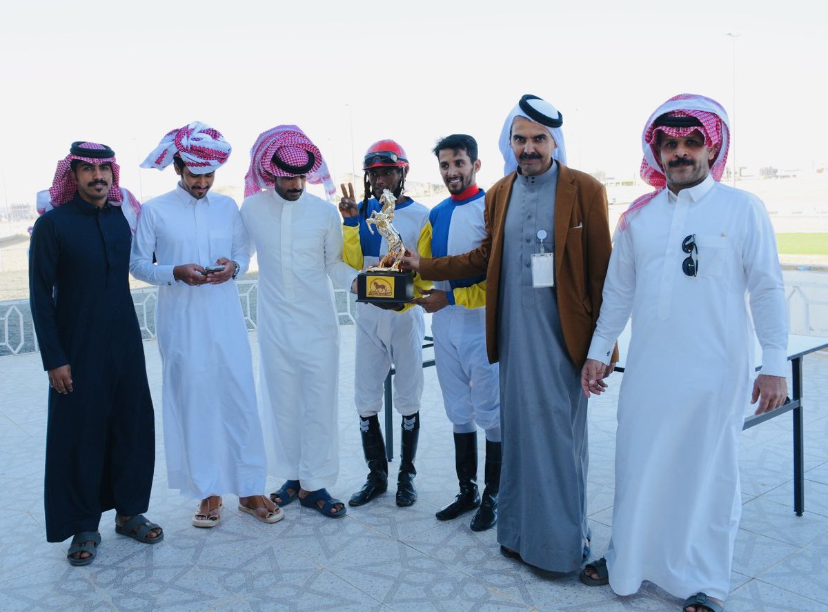 (راية الجود ) تغرد من جديد وتهدي اسطبل ال طراح كأس ٢٠٢١ في الحفل الثالث عشر لعام ١٤٤٥هـ.
