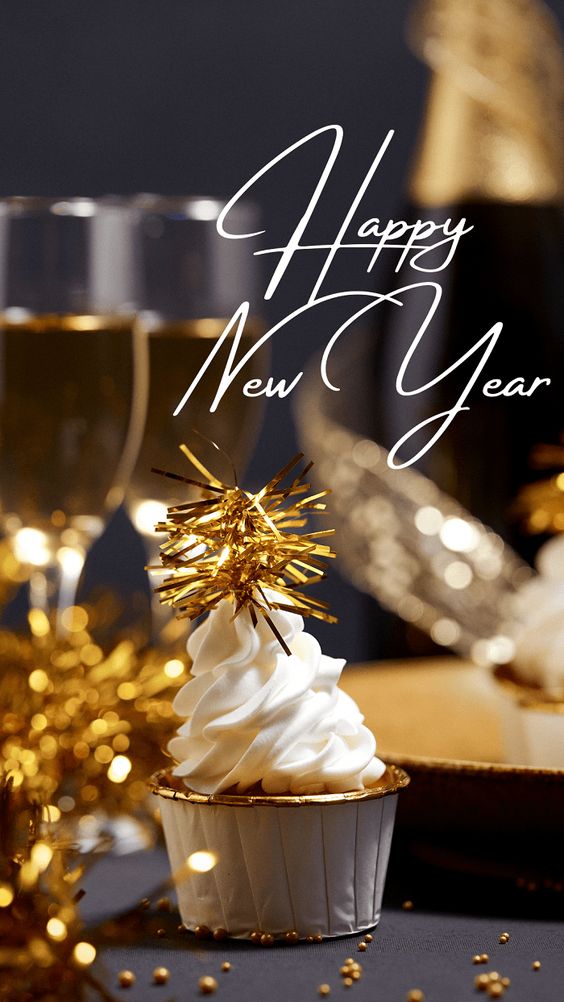 AromatherapyTod's tweet photo. Happy New Year!
Wishing you a fresh start with renewed energy and confidence throughout the New Year!😀🎄🎀🍀🎄🥂🎊 https://t.co/EEu5cSd53R