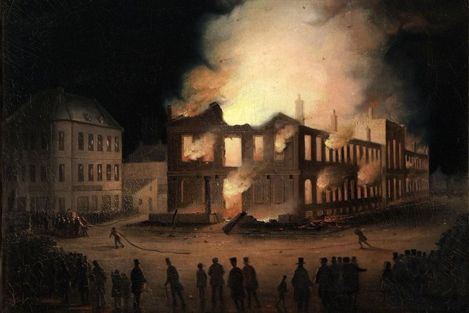 basedorthodox88's tweet photo. Conservative and Radical Officers had a meeting and a party in Grodno, a city next to the Polish border. The building was burnt down by Polish partisans, killing everyone inside. @MockGMGS @FinlandGMGS https://t.co/BczfywVJWi