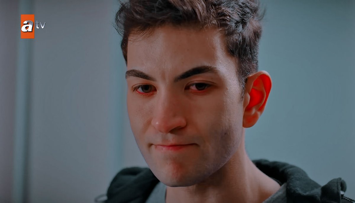 Ay no. Hablas de la chica pelirroja?
Espero que se recupere pronto.

Bueno mi hermana esta muy enferma. Era la niña que me acompañaba ese día.

EL DOLOR DE TOLGA #TodoPorMiHogar