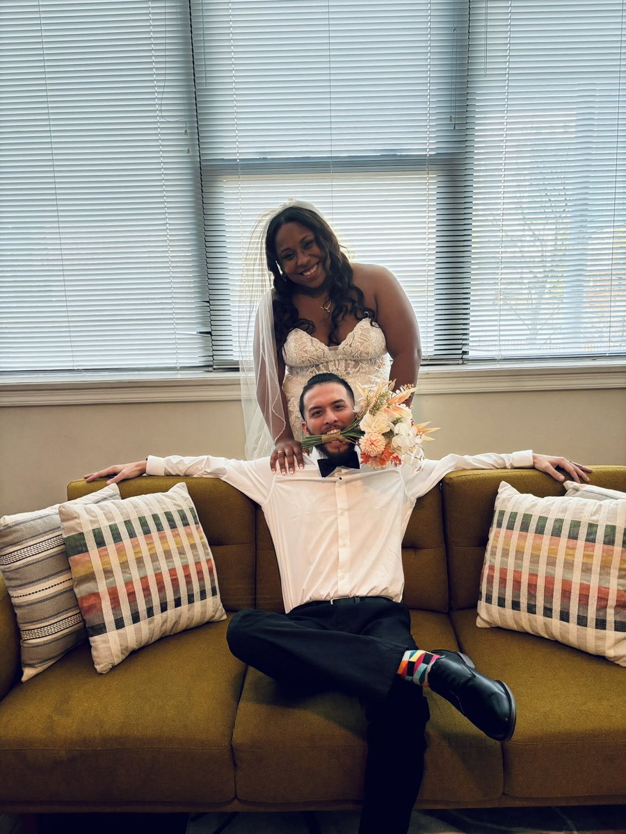 jerseygoesGA's tweet photo. Damn y’all, I have a whole ass HUSBAND! Yesterday was a fairytale, everything about it was magical.  

✨123123✨ https://t.co/5VAKQl8nvJ