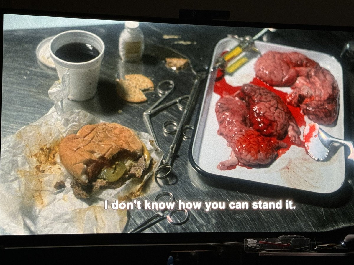 JackSlack9's tweet photo. Guess the movie #80s  #horrorclassic https://t.co/8LhmOf3Ywu