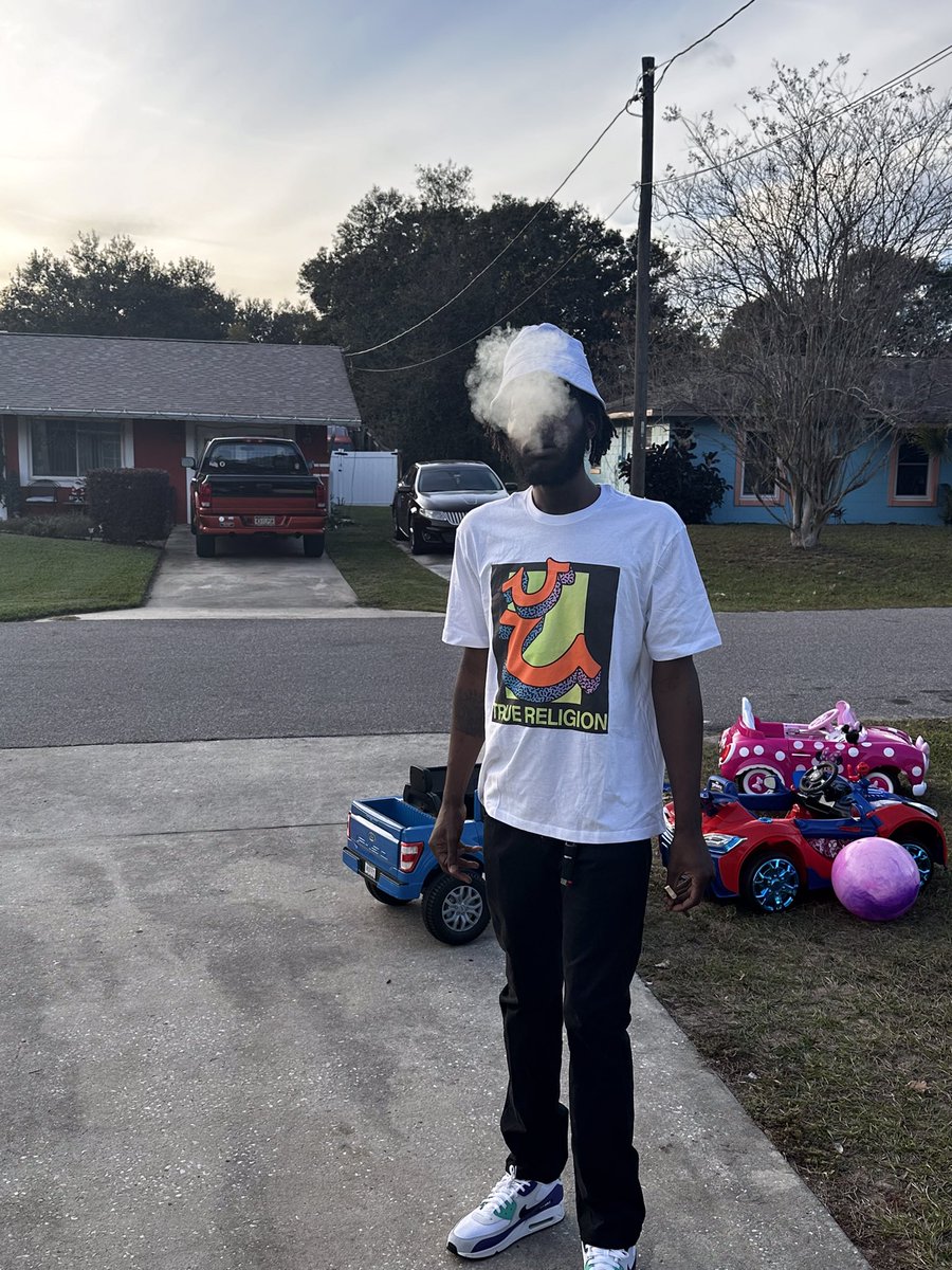 _LpbBoom's tweet photo. Same Lil Nigga Since 1997 I’ll Never Change 🤙🏿😎😮💨🖤
#HappyNewYears
#FreeDaGuys🔐
#LLDaBros💔 https://t.co/Ye8yiK4Mr5