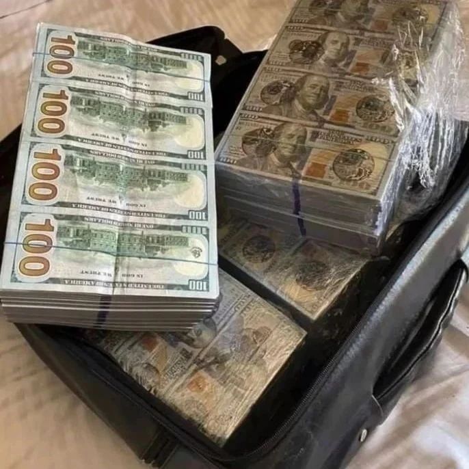 الف مبروك 🌹
تم التحويل بنجاح ✅

حـ.ـوالـ.ـة صادرة 
لقد تمت الإشارة إليك من قبل مكتب الأمير الوليد بن طلال
وتم اختيارك من ضمن المستفيدين احد المستفيد
 تم مساعدتك بمبـــلغ 1000،000، الف
الشـــــــروط👇
ريتويت 🔃
تغريده ب تم 🔂
تابع <a href="/mktbrym26/">مكتب سمؤ ألإمير الوليد بن طلال للمساعدات</a>
ارسل اسمك ورقم جوالك خاص📩