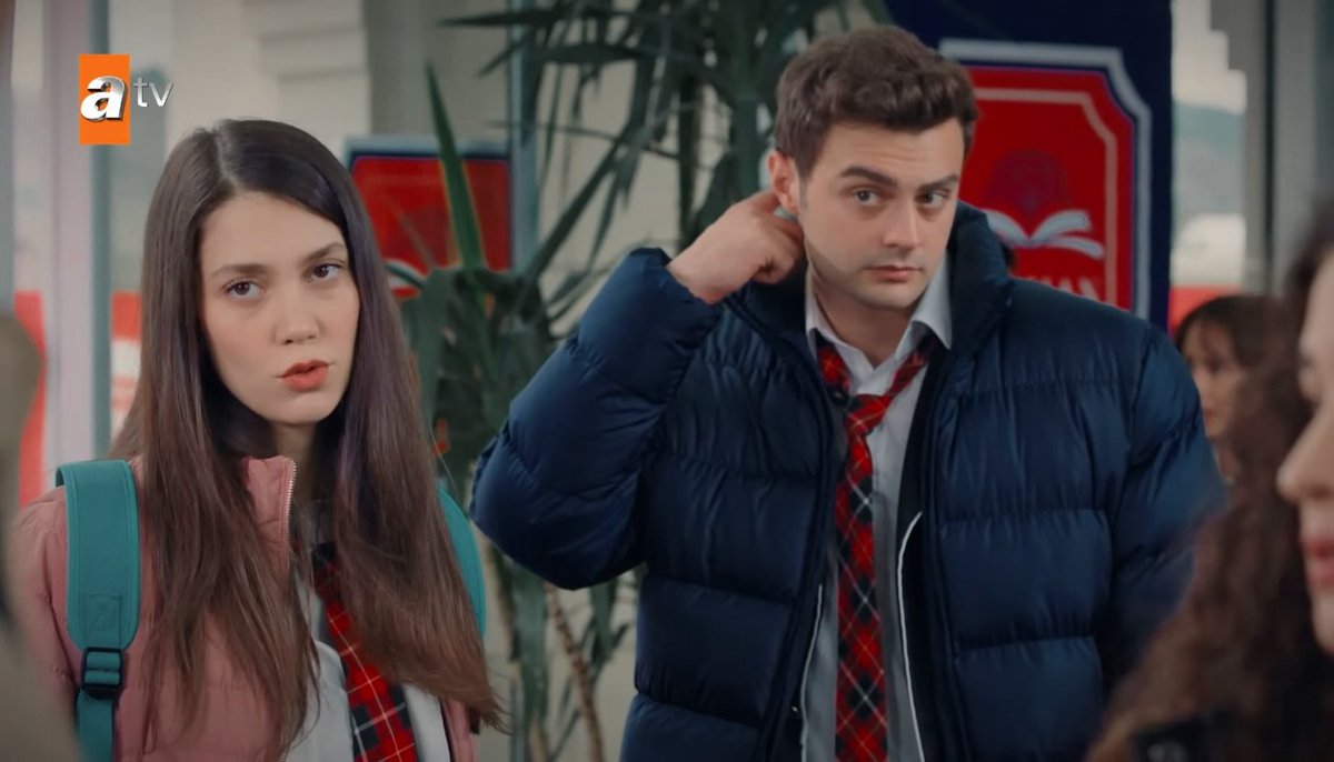 Primero nos cambiaremos así que primero iremos a casa 

EL DOLOR DE TOLGA #TodoPorMiHogar