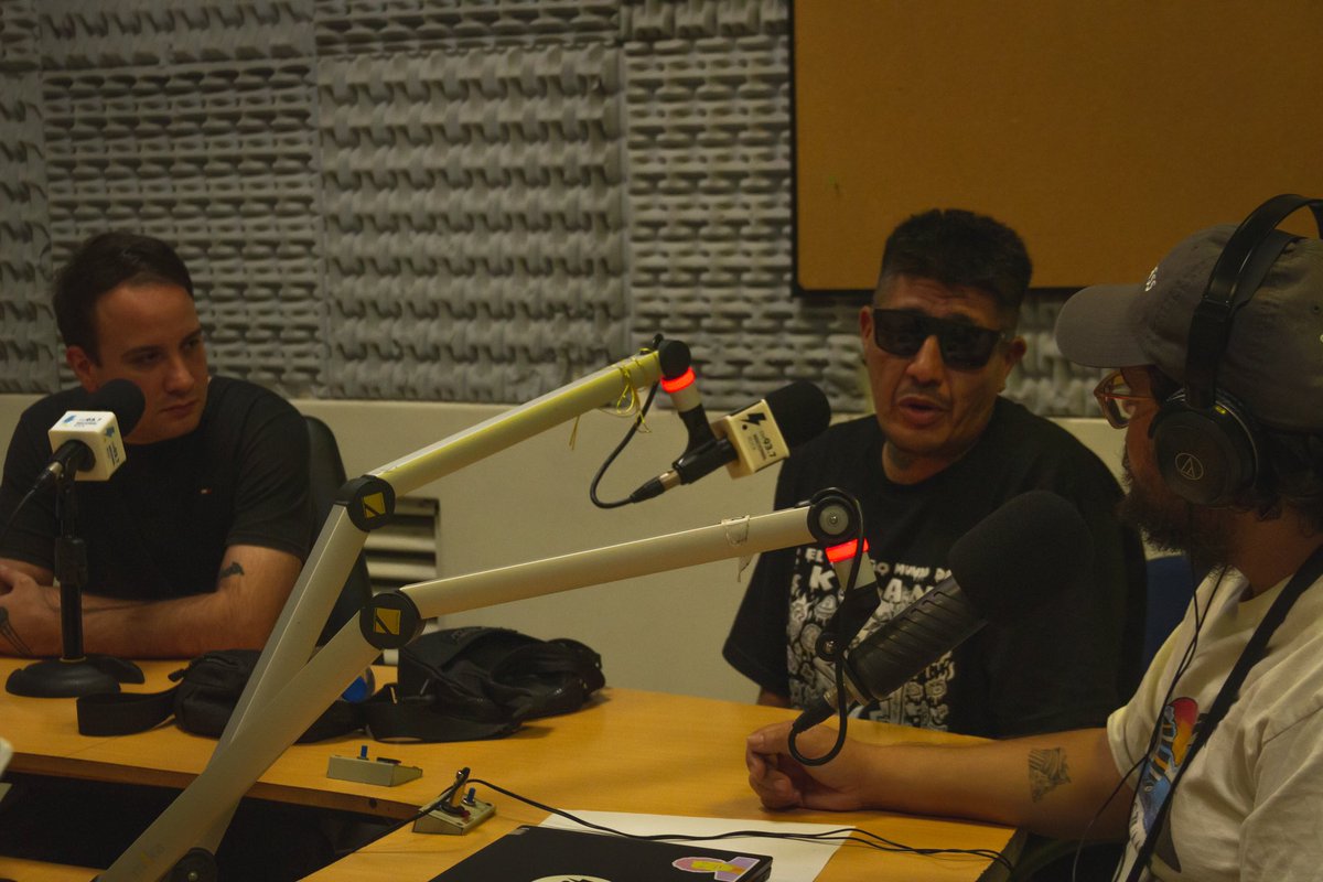 nirvana_verbal's tweet photo. Cerramos el 2023 con todo 📻🔥 Gracias a nuestros increíbles invitados por sumarse a el cierre de esta etapa, a los que nos bancaron a lo largo del camino, y a la radio pública por alojarnos. Un aplauso para el hip hop y vamos por ese 2024 🙏🏽 https://t.co/QL2pzfF3Ll