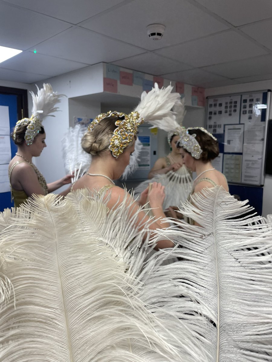 Dancing in the new year with <a href="/thegatsbygirls/">The Gatsby Girls</a> Happy New Year All 🪶🥂❤️ #2024NewYear