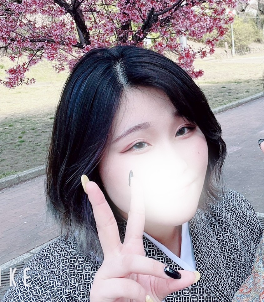 おはよう☀︎
あけましておめでとうございます(*´`*)

遅くなっちゃってごめんね💦
今年はお着物着れなかったけど 去年の👘

今年は5日から出勤します！
姫始めに会いに来てね💕