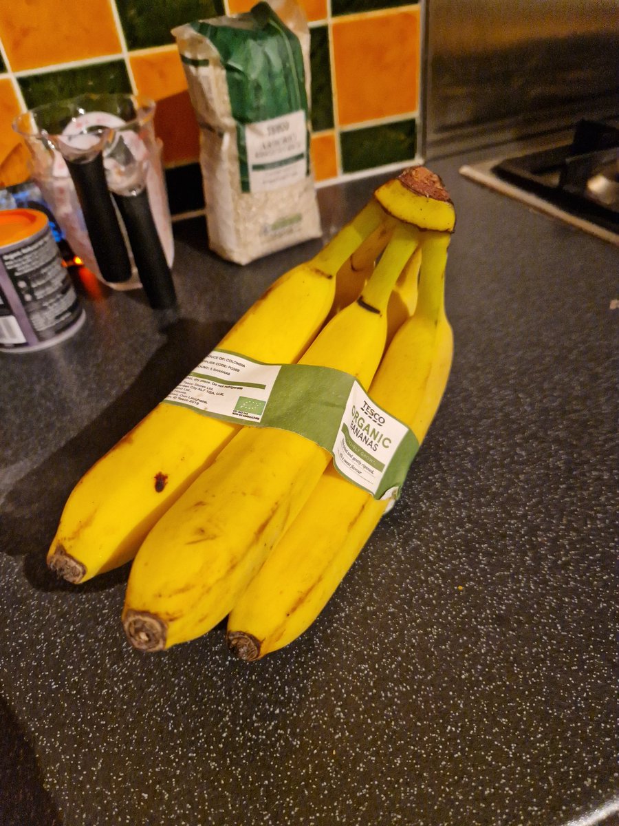 jbromhead87's tweet photo. Well done @Tesco. Fair trade organic bananas used to be wrapped in plastic making it hard to justify buying them. Finally they have ditched the plastic for recyclable paper packaging.

No plastic, organic and fair trade. Win, win, win!

Actually cheered in store this afternoon! https://t.co/9E08YRp975