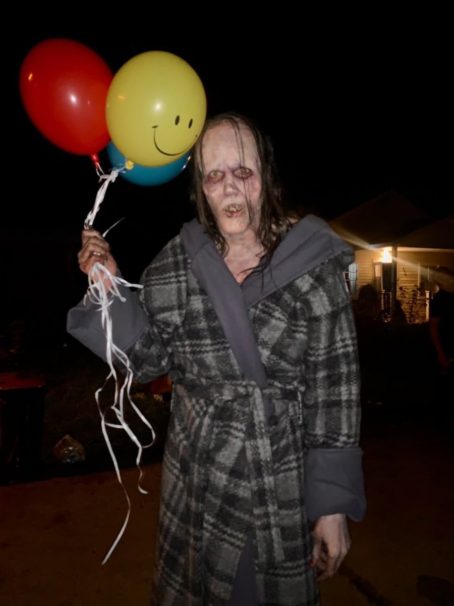 MPDavis's tweet image. Happy New Year. Let's party. 🎉