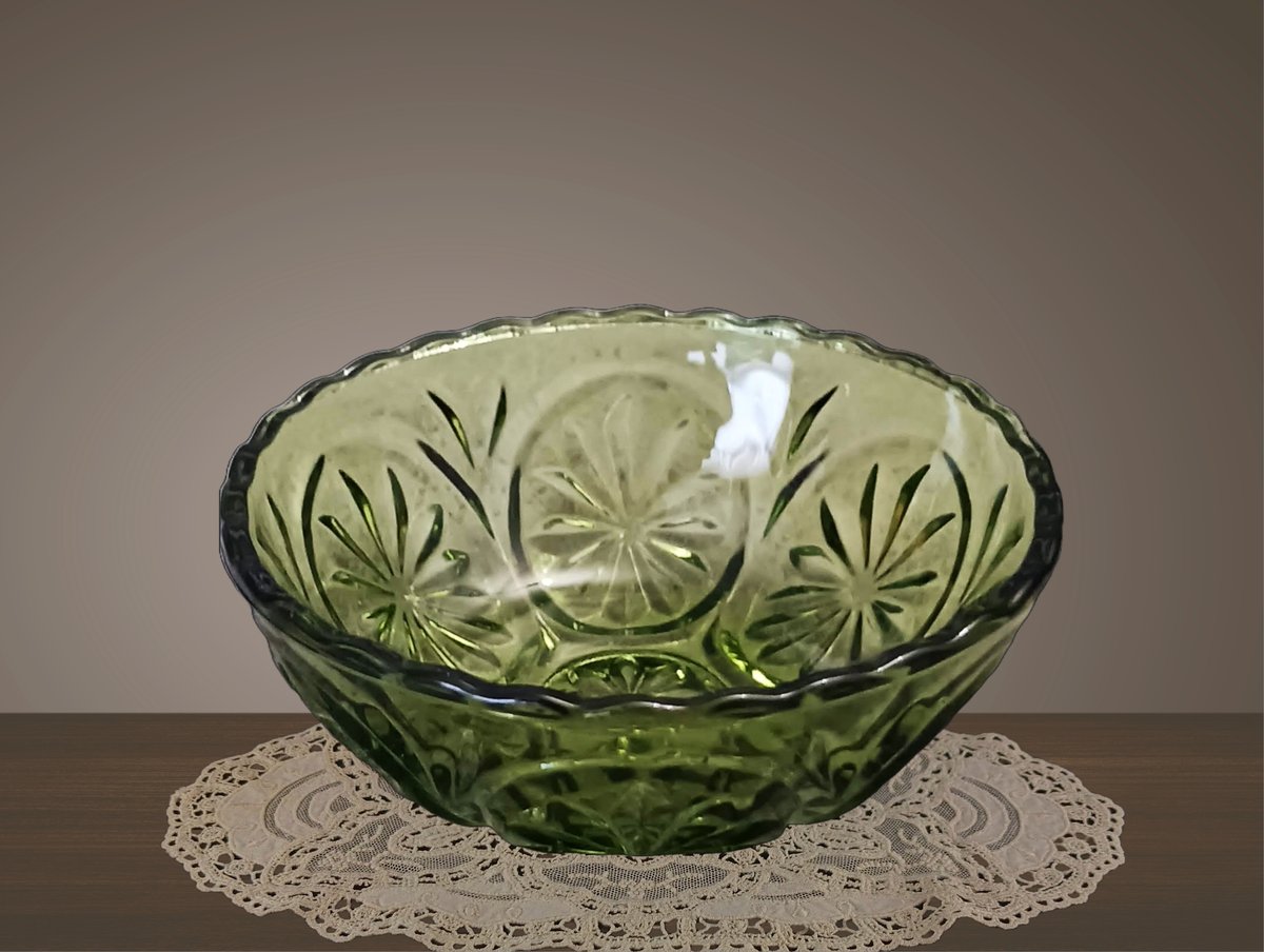 Vintage Green Glass Bowl Avocado Green Medallion Star Cameo 1960's Anchor Hocking Glass forgottenkeepsakes.etsy.com/listing/129386… #green #clear #glass #avocadogreen #shabbychic #dinnerware #starcameopattern #medallionpattern #greenglassbowl