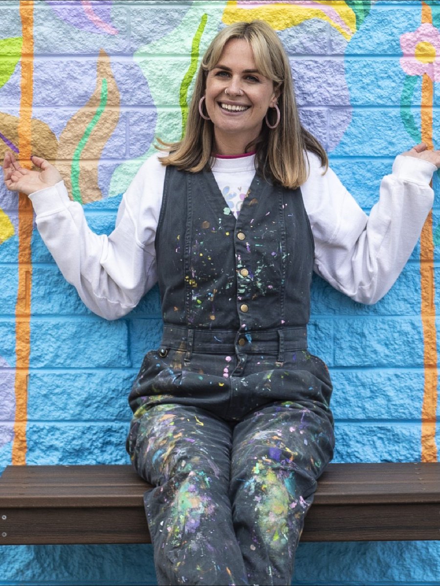 🎨 Experience the wonder of art in action during our exciting summer holiday activation at Scienceworks, and watch a beautiful mural being painted in real time by local artist Kelsie Cosmic outside our Lightning Theatre. 

🔗 Plan your school holidays brnw.ch/21wFJyH