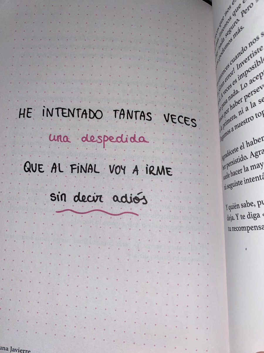 shaayylaaa_'s tweet photo. el libro de Luna javierre ❤️‍🩹 https://t.co/aEadYXWF9L
