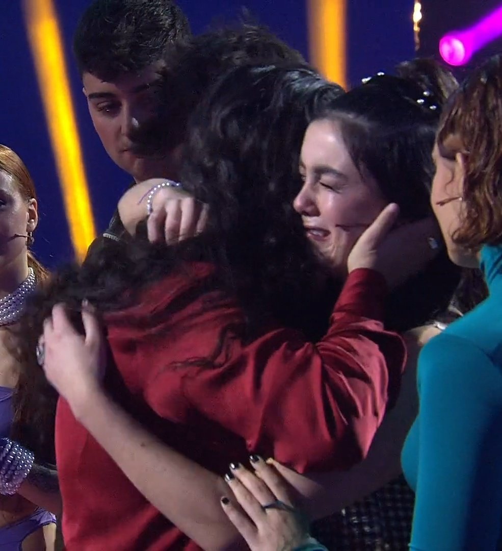 OT24h's tweet photo. Chiara rota y llorando a mares porque Salma se va

Igual era verdad que le querían, que era buena gente y que os habéis montado una película tremenda en vuestras mentes, ¿no?
#OTGala5 https://t.co/ONQEUBhlVO
