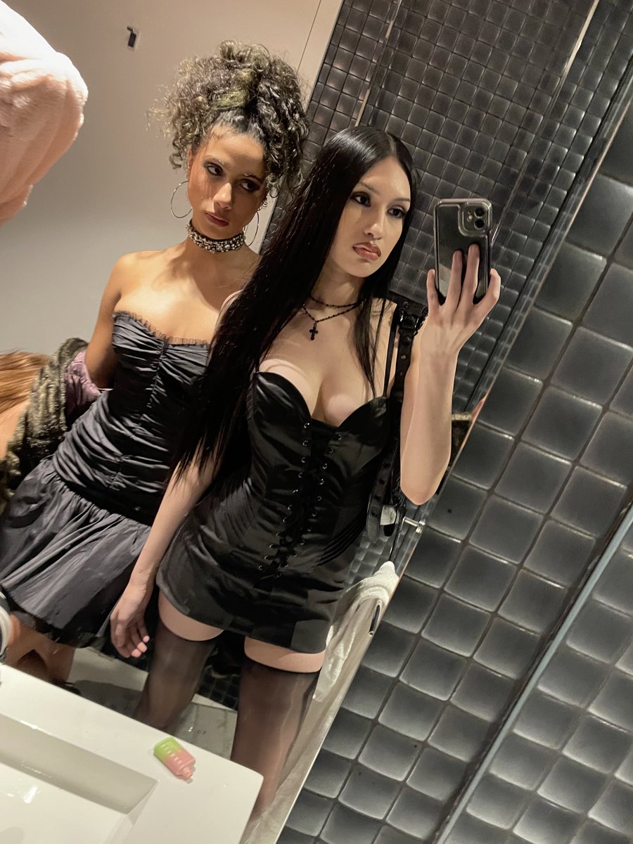 binesi (@garubiiii) on Twitter photo 