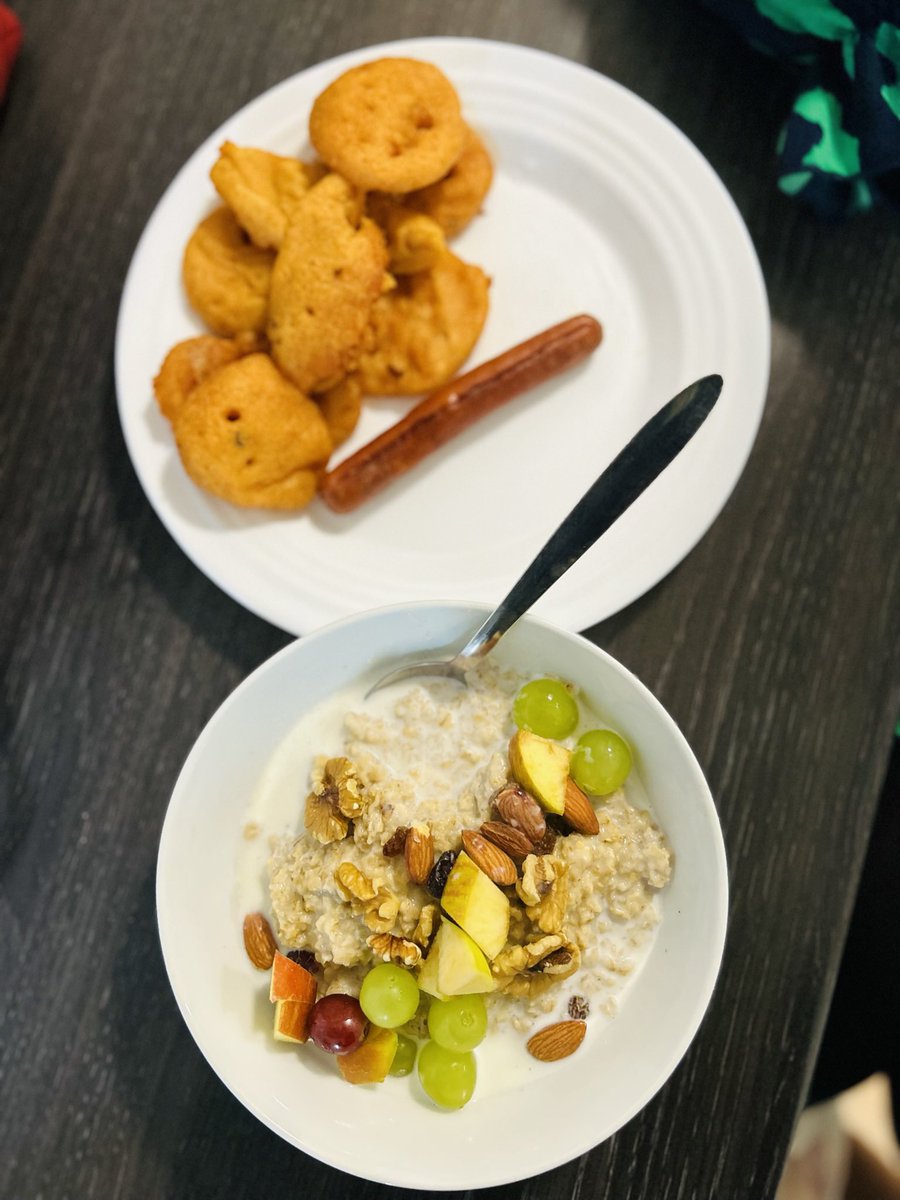 soo_ideal's tweet image. Happy new year twitter 😊🍾🍾