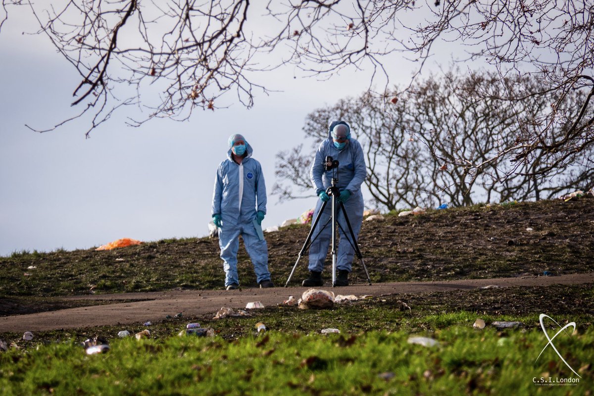 csi_london's tweet photo. @CrimeLdn @ScarcityStudios @999London @uknip247 @obbsie @MPSCamden #knifecrime #AnotherLifeLost
01/01/24 #MurderInvestigation-#Fatal #Stabbing-Male 16 Deceased. Primrose Hill, #Camden, #NW3
Video: https://t.co/zw36bFMhAW https://t.co/pVvc2dREVJ
