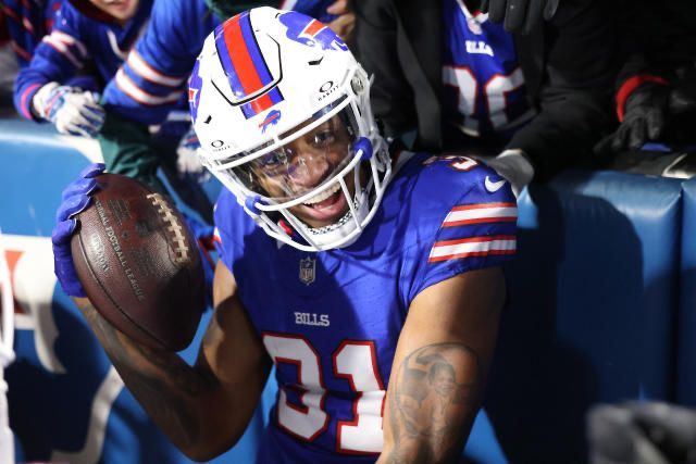 NFL_Stats's tweet image. Rasul Douglas’ stats with the #Bills this season:

• 8 games
• 44.5 passer rating allowed
• 29 tackles
• 8 passes defended
• 4 INTs, 1 TD
• 2 fumble recoveries
• 1 sack, 1 tackle for loss