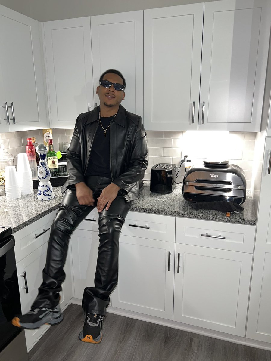 beequinterro's tweet image. 