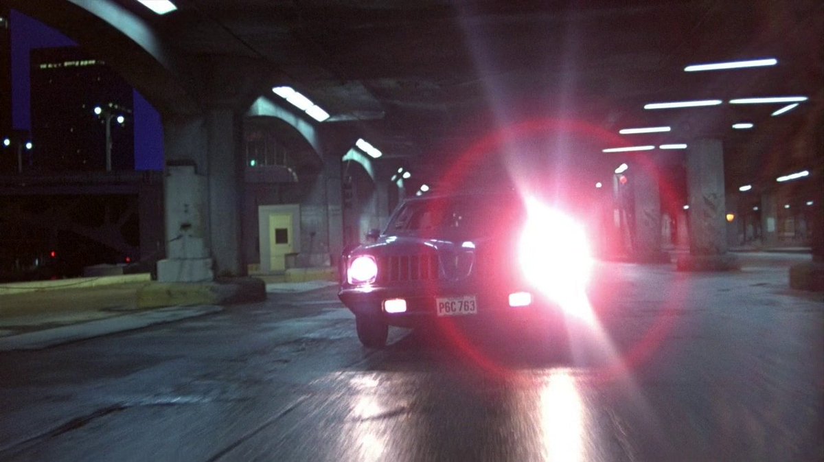 Cat_CaitSher's tweet image. My favorite movies filmed in Chicago, a thread:

Thief (1981)