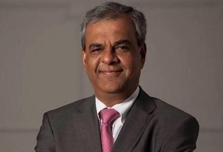Ashok Vaswani takes on the role of MD and CEO at Kotak Bank

News: goo.su/cfsRlW

@KotakBankLtd

#digitalbanking #retailstrategy #commercialbanking #digitalevangelist
