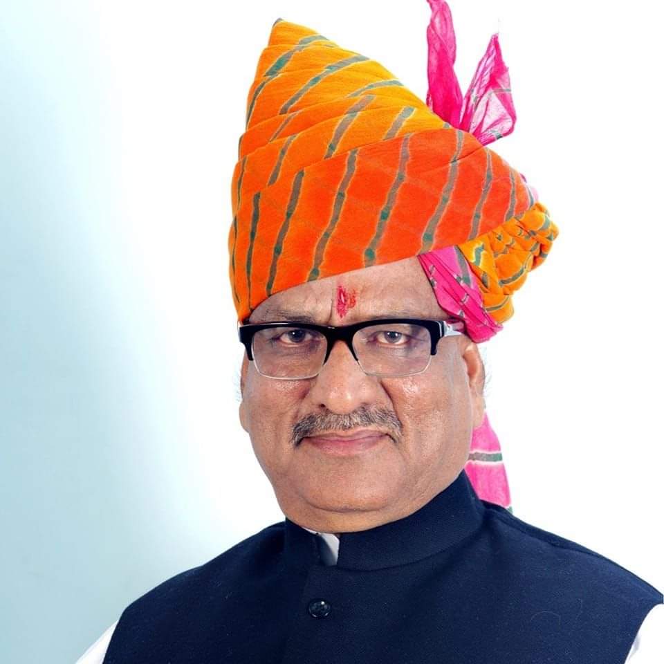 ramlalsharmabjp's tweet photo. भाजपा परिवार के वरिष्ठ सदस्य, कुशल संगठनकर्ता, छत्तीसगढ़ प्रभारी श्री @OmMathur_bjp जी को जन्मदिन की हार्दिक बधाई व शुभकामनाएं। 

आराध्य श्री वीर हनुमान जी से आपके उत्तम स्वास्थ्य और सुदीर्घ व यशस्वी जीवन की कामना है।

 #Rajasthan #आपणो_अग्रणी_राजस्थान https://t.co/yKZZL1UFKJ