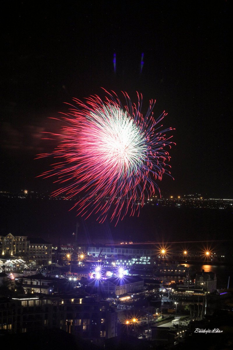 bybash2's tweet image. Happy new year 2024 @VandAWaterfront #vandawaterfront #bybash