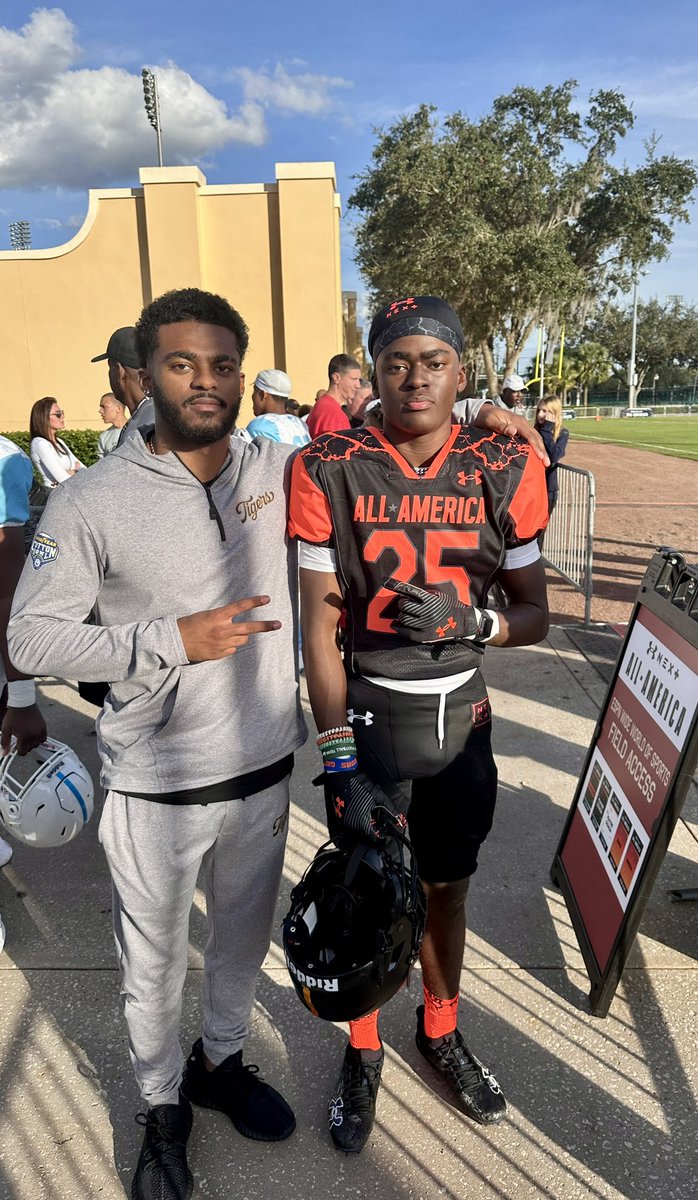 dominic_butler7's tweet image. Me &amp;amp; my Big Bro @DevynButler7 … The Blueprint 
@MizzouFootball