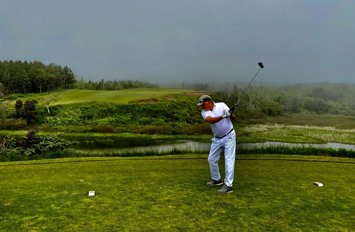mlanos's tweet photo. @NationGolfing @ShiskineGolf Cabot Cliffs - into the fog !! https://t.co/5mXnHGArBu