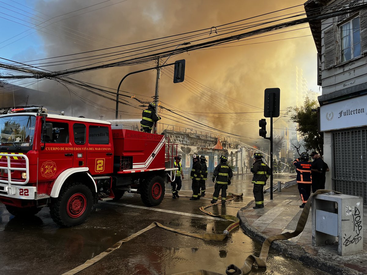 Bomberos ViñadelMar tweet media