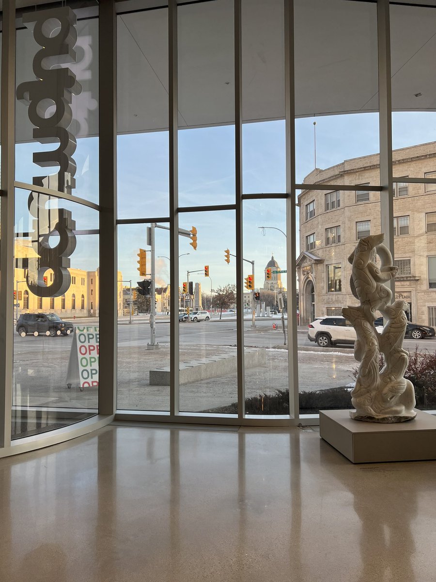 Le_Cookie_Chap's tweet photo. Lovely view of the legislature from @wag_ca #Winnipeg https://t.co/uE91C4ehSS