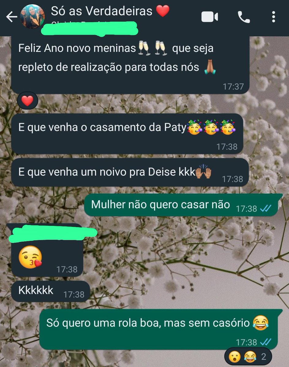 Passou nem 24h de 2024 e eu já recebi um "tem que casar". 

Ser mulher é esse inferno de ter colocado sob vc uma condição para a felicidade atrelada a homem.