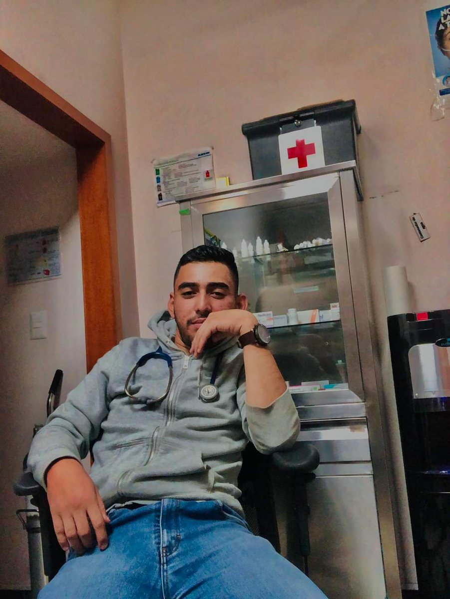 Panchiio_'s tweet photo. Óscar Barajas esposo de Kimberly la más preciosa, ahora entiendo todo🤤 #RT
@EncuentroGayMty @Funny_MXXX https://t.co/eidnC7yXMH